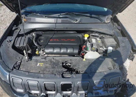 2022 Jeep Compass Trailhawk 4X4 из США, поврежденный, VIN 3C4NJDDB8NT111802